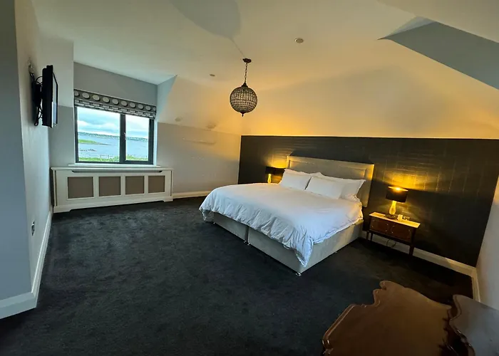 Your Coastal Paradise Awaits לינה וארוחת בוקר